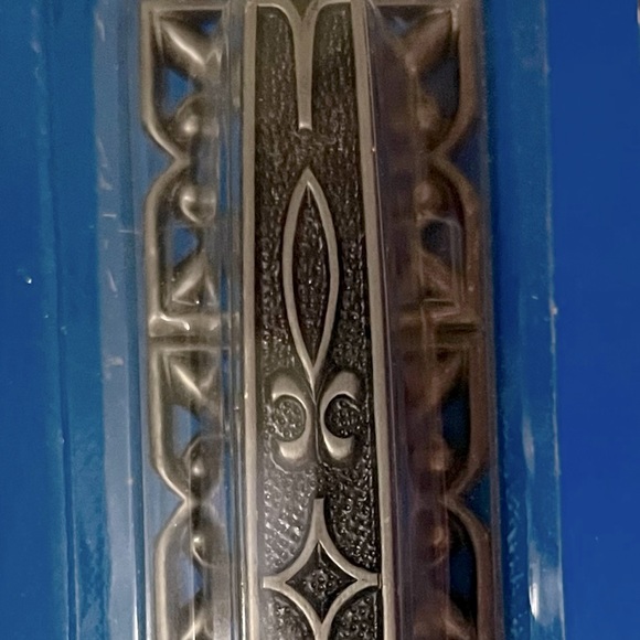 Pewter Pull & Backplate - Picture 4 of 6